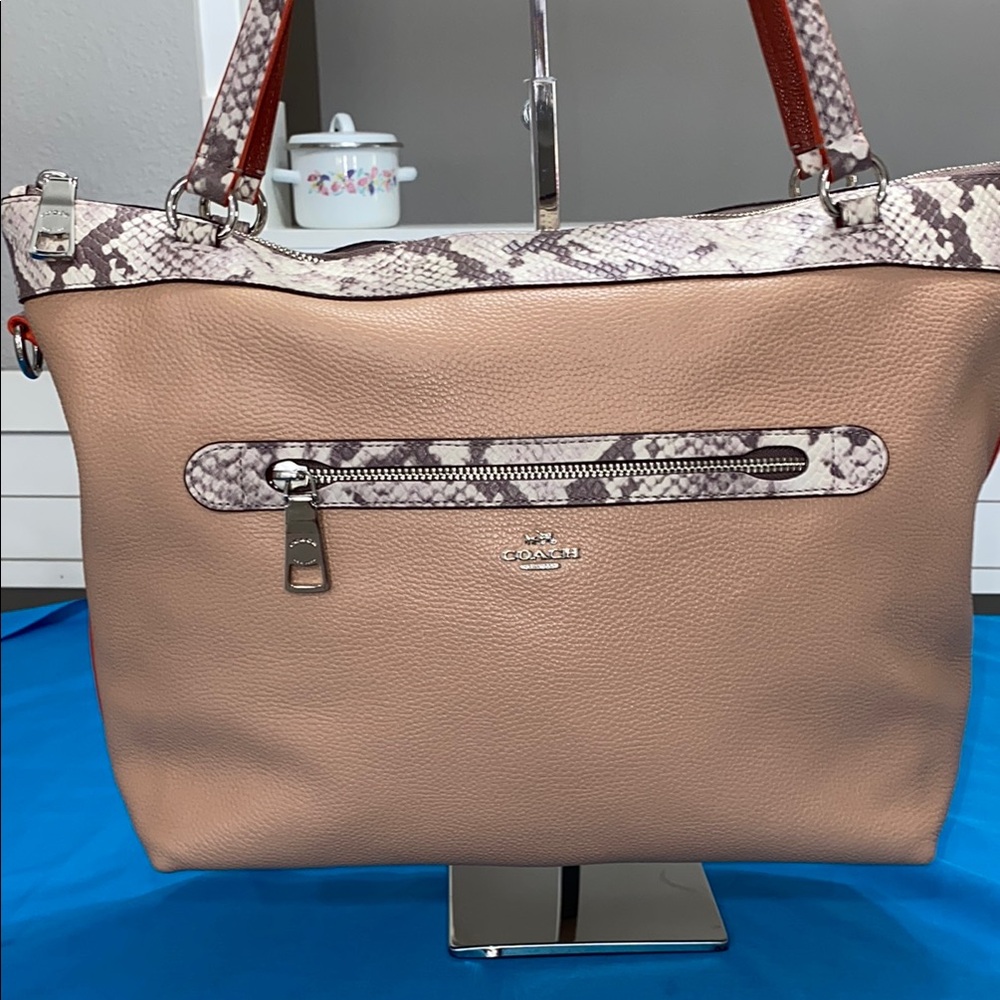 Coach Leather Shoulder Bag